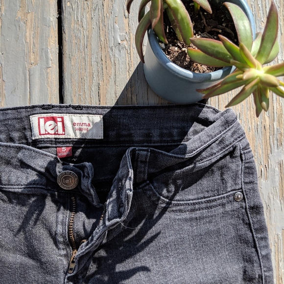 LEI Black Wash Jeggings - Picture 2 of 3